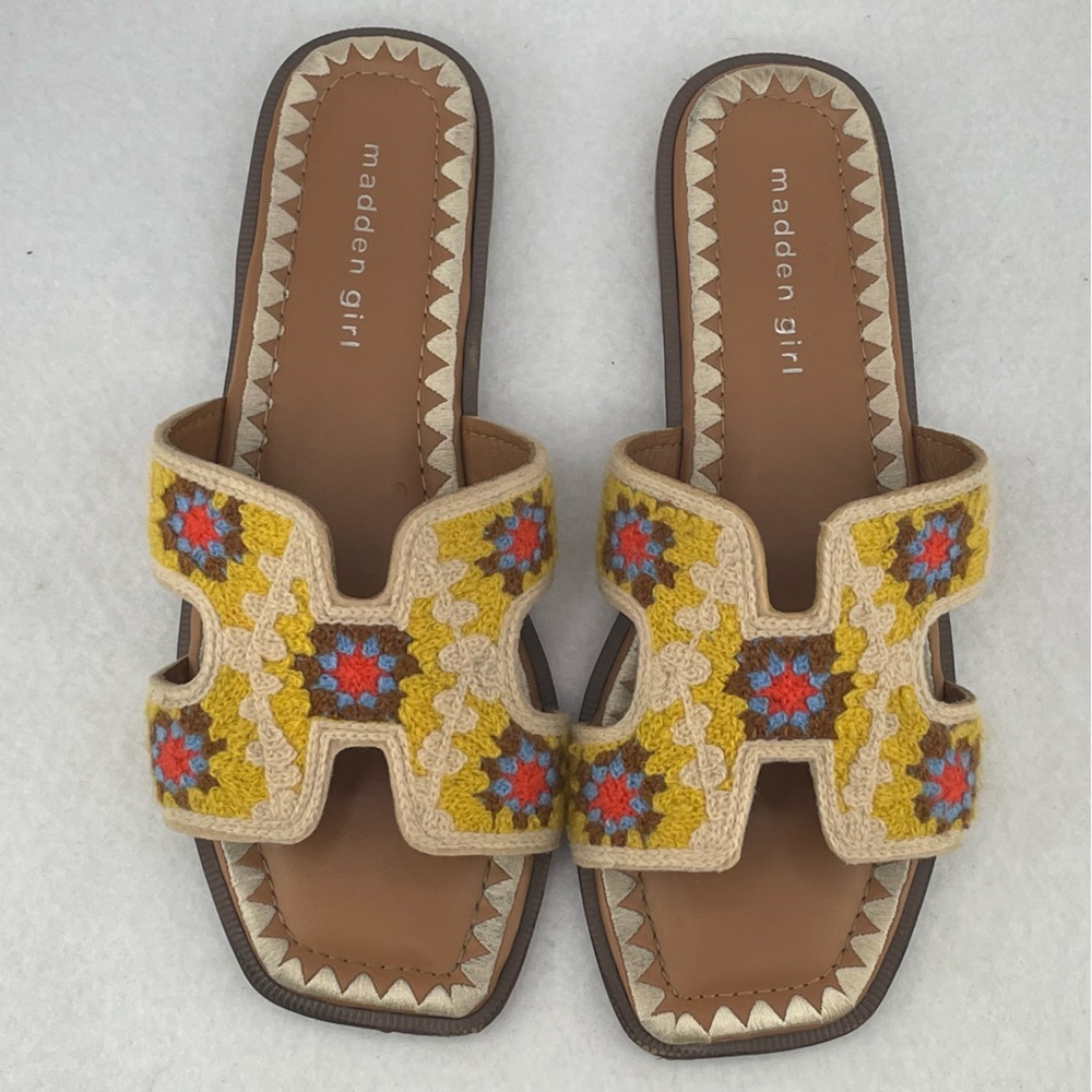 Madden Girl Hally Crochet Sandals Women’s 8.5 Yellow Embroidered Slides Cut Outs